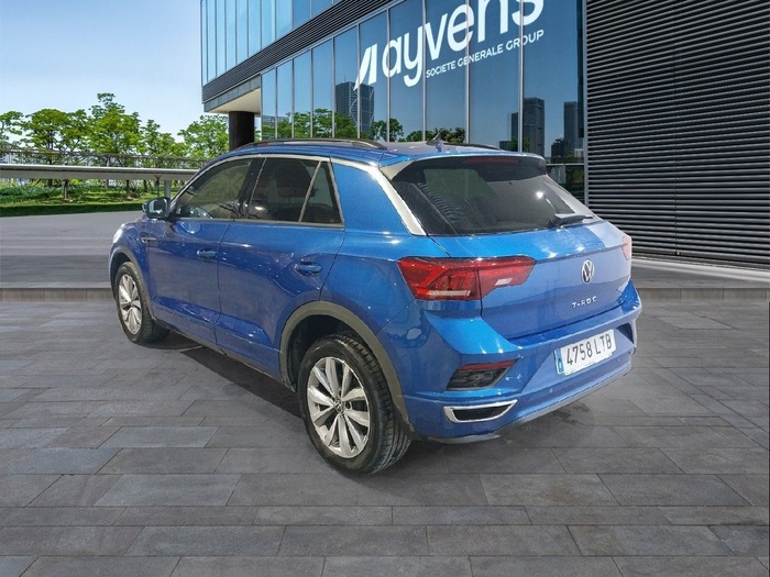 Volkswagen T-Roc Advance R-Line 1.0 TSI 81 kW (110 CV) Vehículo usado en Madrid Volkswagen T-Roc Advance R-Line 1.0 TSI 81 kW (110 CV) Vehículo usado en Madrid