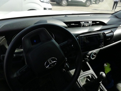 Toyota Hilux 2.4 D-4D Doble Cabina GX 110 kW (150 CV) 8 Toyota Hilux 2.4 D-4D Doble Cabina GX 110 kW (150 CV) 8