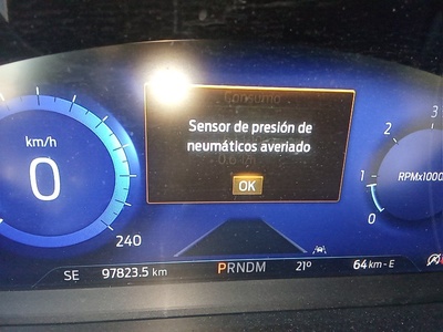 Ford Kuga 1.5 EcoBlue ST-Line Auto 88 kW (120 CV) 8 Ford Kuga 1.5 EcoBlue ST-Line Auto 88 kW (120 CV) 8