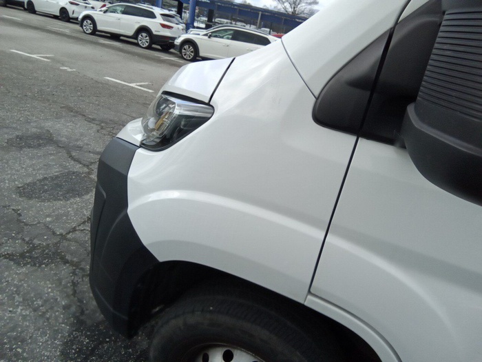 Fiat Ducato Furgon 33 L2H2 2.2 Multijet 103 kW (140 CV) Vehículo usado en Madrid Fiat Ducato Furgon 33 L2H2 2.2 Multijet 103 kW (140 CV) Vehículo usado en Madrid