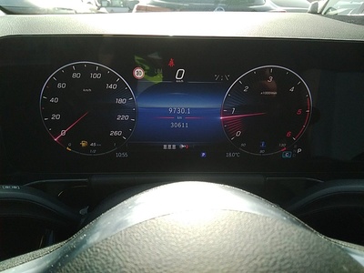 Mercedes-Benz GLA 200 D 110 kW (150 CV) 8 Mercedes-Benz GLA 200 D 110 kW (150 CV) 8