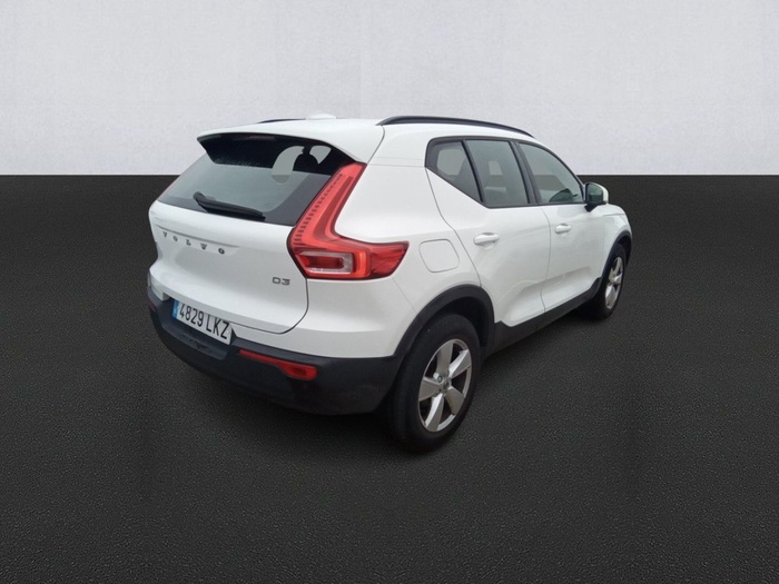 Volvo XC40 D3 110 kW (150 CV) Vehículo usado en Madrid Volvo XC40 D3 110 kW (150 CV) Vehículo usado en Madrid