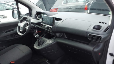 Peugeot Rifter Active Business Standard BlueHDi 73 kW (100 CV) 5 Peugeot Rifter Active Business Standard BlueHDi 73 kW (100 CV) 5