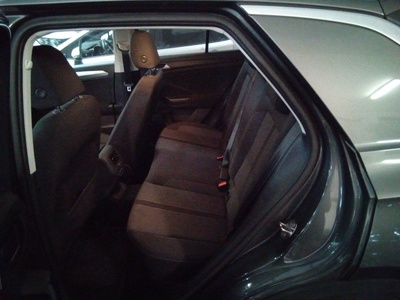 Volkswagen T-Roc Life 2.0 TDI 85 kW (115 CV) 9 Volkswagen T-Roc Life 2.0 TDI 85 kW (115 CV) 9