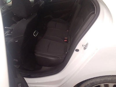 Renault Megane Business Blue dCi 85 kW (115 CV) 9 Renault Megane Business Blue dCi 85 kW (115 CV) 9