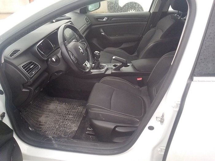 Renault Megane Business Blue dCi 85 kW (115 CV) Vehículo usado en Madrid Renault Megane Business Blue dCi 85 kW (115 CV) Vehículo usado en Madrid