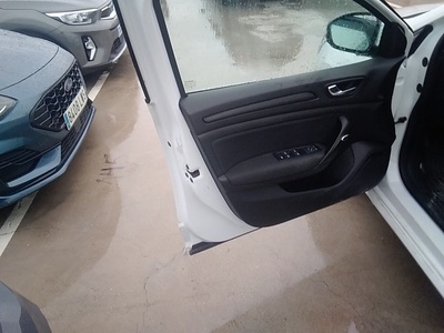 Renault Megane Business Blue dCi 85 kW (115 CV) 11 Renault Megane Business Blue dCi 85 kW (115 CV) 11