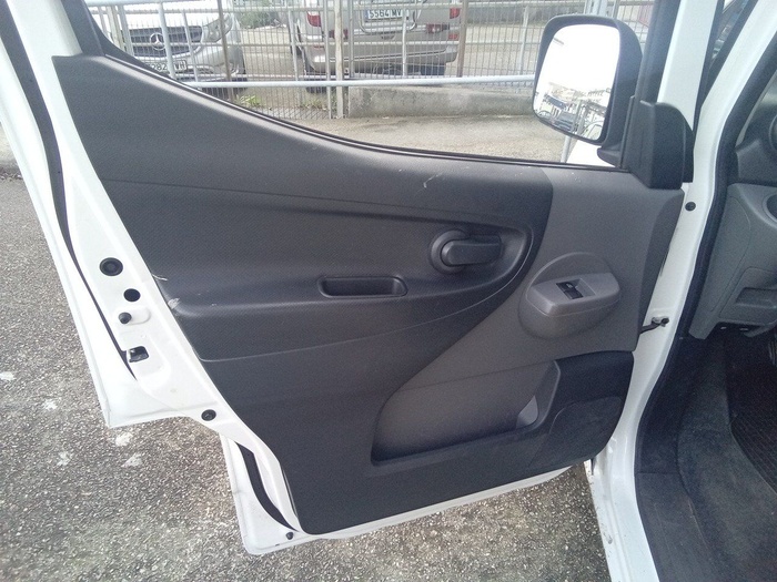 Nissan NV200 Furgon 1.5 dCi Comfort 81 kW (110 CV) Vehículo usado en Madrid Nissan NV200 Furgon 1.5 dCi Comfort 81 kW (110 CV) Vehículo usado en Madrid