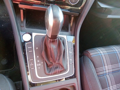 Volkswagen Golf GTE 1.4 TSI e-Power 150 kW (204 CV) DSG 13 Volkswagen Golf GTE 1.4 TSI e-Power 150 kW (204 CV) DSG 13