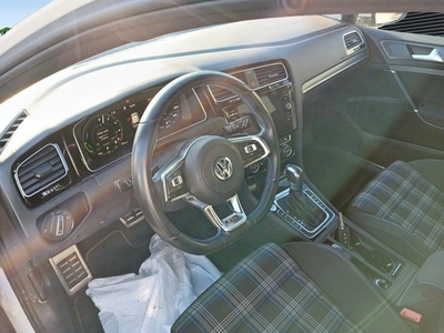 Volkswagen Golf GTE 1.4 TSI e-Power 150 kW (204 CV) DSG 7 Volkswagen Golf GTE 1.4 TSI e-Power 150 kW (204 CV) DSG 7