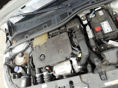 Peugeot 208 BlueHDi 100 Active 75 kW (100 CV) 9 Peugeot 208 BlueHDi 100 Active 75 kW (100 CV) 9