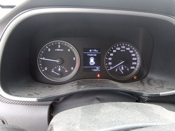 Hyundai Tucson 1.6 CRDI 48V SLE 4x2 85 kW (116 CV) Vehículo usado en Madrid Hyundai Tucson 1.6 CRDI 48V SLE 4x2 85 kW (116 CV) Vehículo usado en Madrid