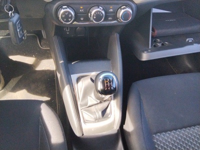 Nissan Micra IG-T 100 Acenta 74 kW (100 CV) 12 Nissan Micra IG-T 100 Acenta 74 kW (100 CV) 12