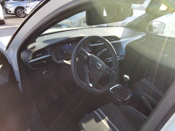 Opel Corsa 1.2 T XHL GS 74 kW (100 CV) Vehículo usado en Madrid Opel Corsa 1.2 T XHL GS 74 kW (100 CV) Vehículo usado en Madrid