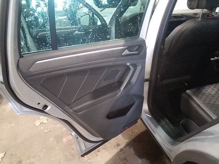 Volkswagen Tiguan R-Line 2.0 TDI 110 kW (150 CV) DSG Vehículo usado en Madrid Volkswagen Tiguan R-Line 2.0 TDI 110 kW (150 CV) DSG Vehículo usado en Madrid