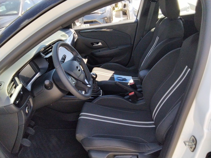 Opel Corsa 1.2 T XHL GS 74 kW (100 CV) Vehículo usado en Madrid Opel Corsa 1.2 T XHL GS 74 kW (100 CV) Vehículo usado en Madrid