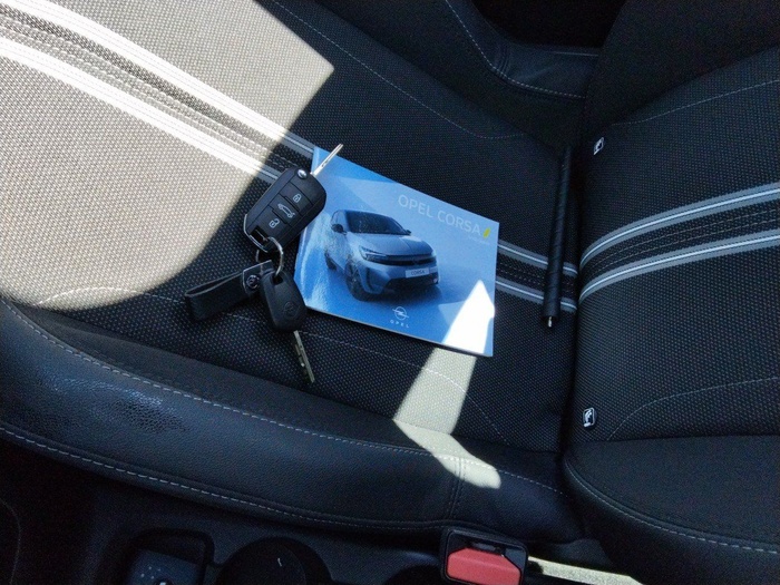 Opel Corsa 1.2 T XHL GS 74 kW (100 CV) Vehículo usado en Madrid Opel Corsa 1.2 T XHL GS 74 kW (100 CV) Vehículo usado en Madrid