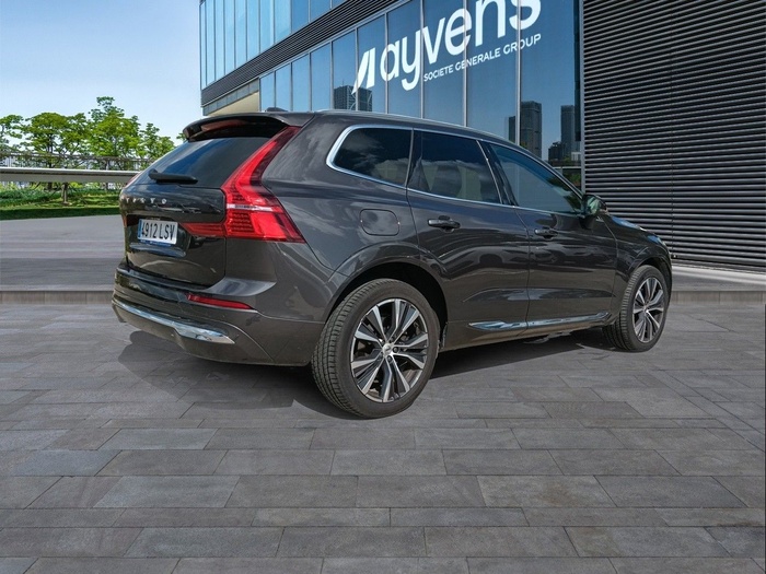 Volvo XC60 B4 D Inscription AWD Auto 145 kW (197 CV) Vehículo usado en Madrid Volvo XC60 B4 D Inscription AWD Auto 145 kW (197 CV) Vehículo usado en Madrid