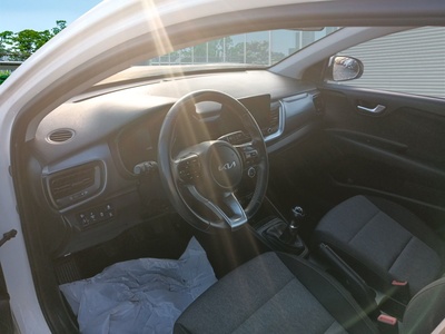 Kia Stonic 1.2 DPi Concept 62 kW (84 CV) 7 Kia Stonic 1.2 DPi Concept 62 kW (84 CV) 7