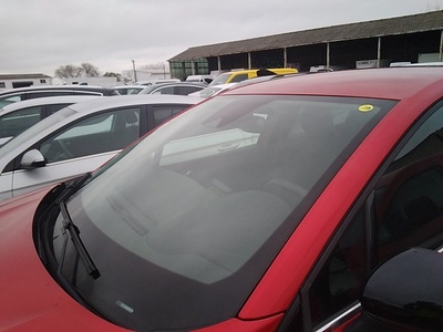 Renault Captur Zen E-TECH Híbrido enchufable 118 kW (160 CV) 15 Renault Captur Zen E-TECH Híbrido enchufable 118 kW (160 CV) 15