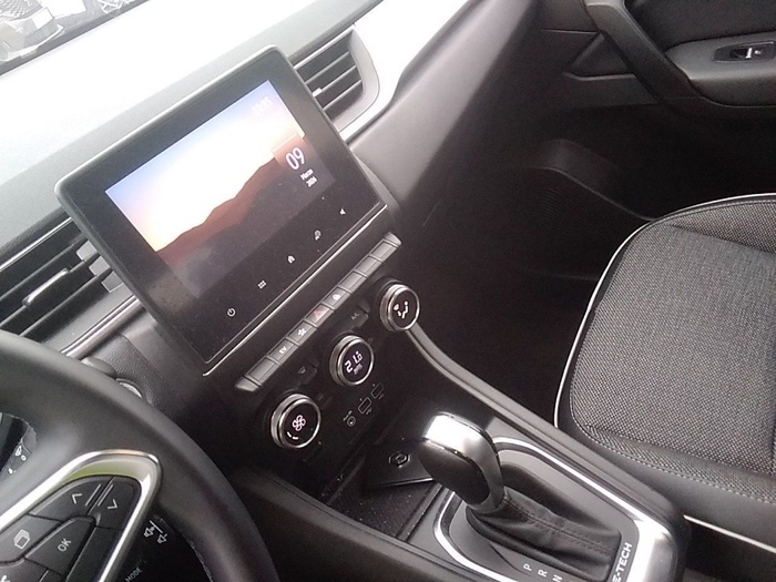 Renault Captur Zen E-TECH Híbrido enchufable 118 kW (160 CV) Vehículo usado en Madrid Renault Captur Zen E-TECH Híbrido enchufable 118 kW (160 CV) Vehículo usado en Madrid