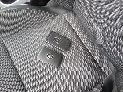 Renault Captur Zen E-TECH Híbrido enchufable 118 kW (160 CV) 11 Renault Captur Zen E-TECH Híbrido enchufable 118 kW (160 CV) 11