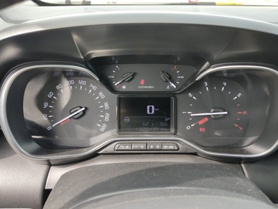 Citroen C3 Aircross BlueHDi 110 S&S Plus 81 kW (110 CV) 8 Citroen C3 Aircross BlueHDi 110 S&S Plus 81 kW (110 CV) 8