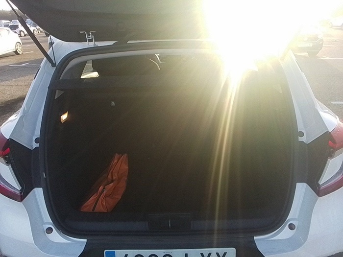 Renault Captur Intens TCe GLP 74 kW (100 CV) Vehículo usado en Madrid Renault Captur Intens TCe GLP 74 kW (100 CV) Vehículo usado en Madrid