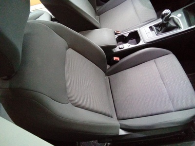 Volkswagen Golf 2.0 TDI 85 kW (115 CV) 14 Volkswagen Golf 2.0 TDI 85 kW (115 CV) 14