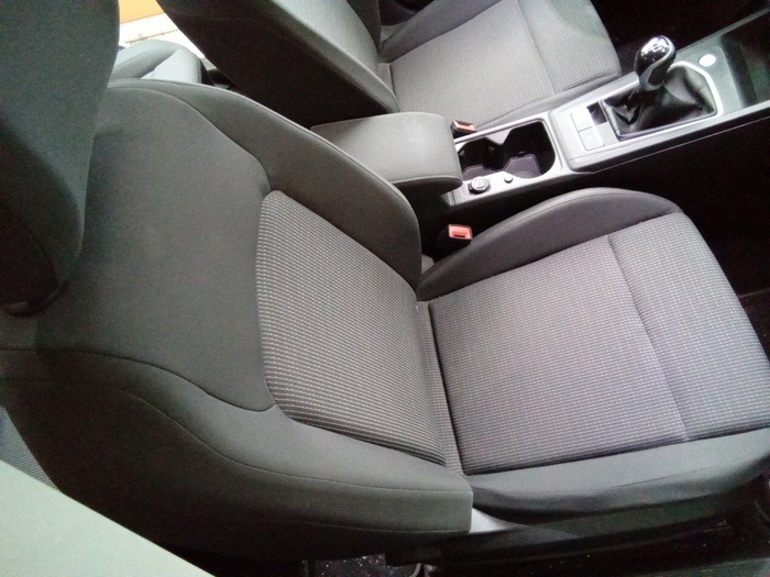 Volkswagen Golf 2.0 TDI 85 kW (115 CV) Vehículo usado en Madrid Volkswagen Golf 2.0 TDI 85 kW (115 CV) Vehículo usado en Madrid