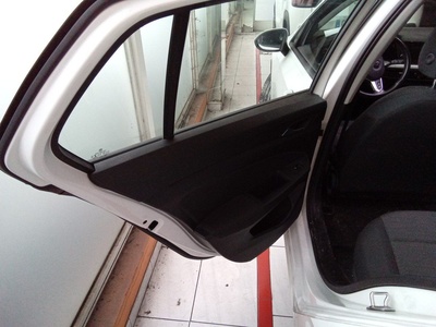 Volkswagen Golf 2.0 TDI 85 kW (115 CV) 9 Volkswagen Golf 2.0 TDI 85 kW (115 CV) 9