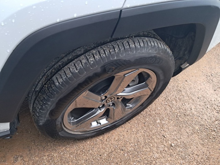 Toyota Rav4 2.5l hybrid Advance 160 kW (218 CV) Vehículo usado en Madrid Toyota Rav4 2.5l hybrid Advance 160 kW (218 CV) Vehículo usado en Madrid