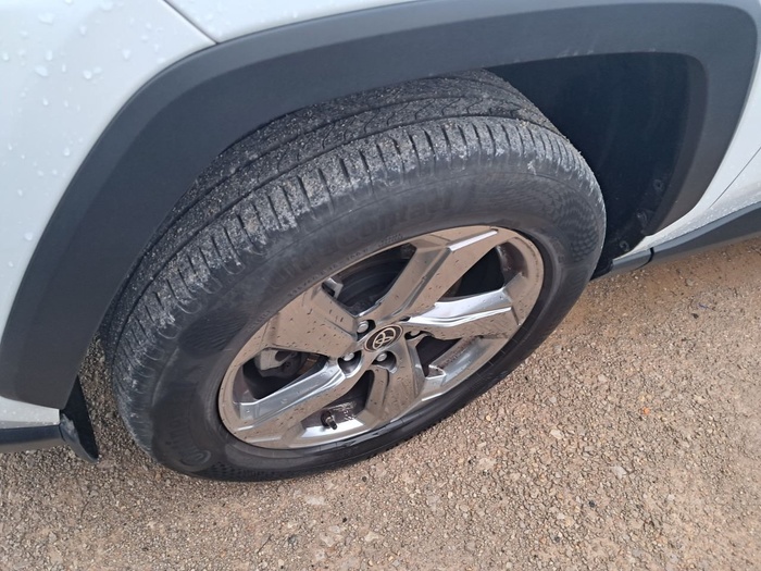 Toyota Rav4 2.5l hybrid Advance 160 kW (218 CV) Vehículo usado en Madrid Toyota Rav4 2.5l hybrid Advance 160 kW (218 CV) Vehículo usado en Madrid