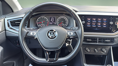 Volkswagen Polo Advance 1.0 TSI 70 kW (95 CV) 16 Volkswagen Polo Advance 1.0 TSI 70 kW (95 CV) 16