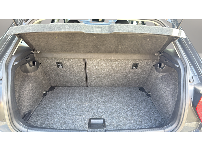 Volkswagen Polo Advance 1.0 TSI 70 kW (95 CV) Vehículo usado en Madrid Volkswagen Polo Advance 1.0 TSI 70 kW (95 CV) Vehículo usado en Madrid