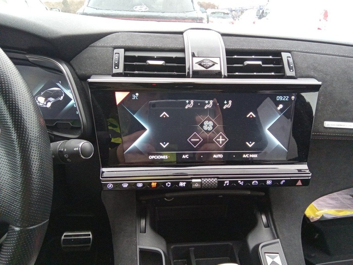 DS DS7 Crossback E-Tense 225 Performance Line Auto 165 kW (225 CV) Vehículo usado en Madrid DS DS7 Crossback E-Tense 225 Performance Line Auto 165 kW (225 CV) Vehículo usado en Madrid