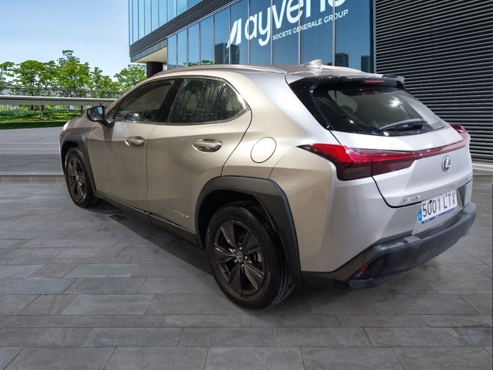 Lexus UX 250h Business 2WD 135 kW (184 CV) Vehículo usado en Madrid Lexus UX 250h Business 2WD 135 kW (184 CV) Vehículo usado en Madrid