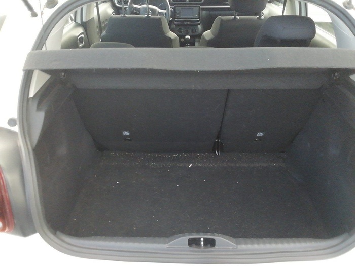 Citroen C3 BlueHDi 100 S&S Live Pack 75 KW (100 CV) Vehículo usado en Madrid Citroen C3 BlueHDi 100 S&S Live Pack 75 KW (100 CV) Vehículo usado en Madrid