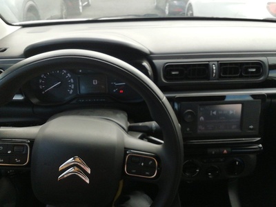 Citroen C3 BlueHDi 100 S&S Live Pack 75 KW (100 CV) 9 Citroen C3 BlueHDi 100 S&S Live Pack 75 KW (100 CV) 9