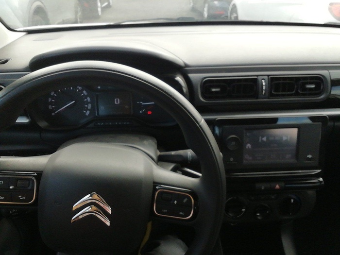 Citroen C3 BlueHDi 100 S&S Live Pack 75 KW (100 CV) Vehículo usado en Madrid Citroen C3 BlueHDi 100 S&S Live Pack 75 KW (100 CV) Vehículo usado en Madrid