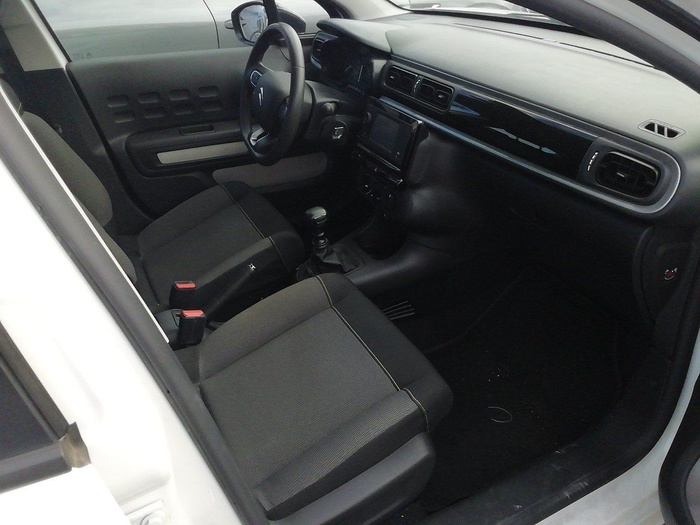 Citroen C3 BlueHDi 100 S&S Live Pack 75 KW (100 CV) Vehículo usado en Madrid Citroen C3 BlueHDi 100 S&S Live Pack 75 KW (100 CV) Vehículo usado en Madrid