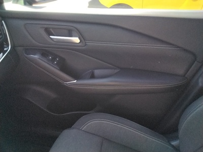 Nissan Qashqai DIG-T 140 mHEV N-Connecta 4x2 103 kW (140 CV) 13 Nissan Qashqai DIG-T 140 mHEV N-Connecta 4x2 103 kW (140 CV) 13