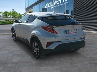 Toyota C-HR 1.8 125H Advance 90 kW (122 CV) 6 Toyota C-HR 1.8 125H Advance 90 kW (122 CV) 6