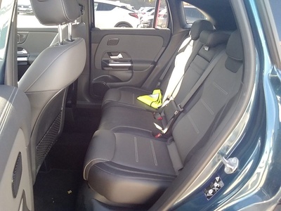 Mercedes-Benz GLA 250 4Matic 165 kW (224 CV) 9 Mercedes-Benz GLA 250 4Matic 165 kW (224 CV) 9