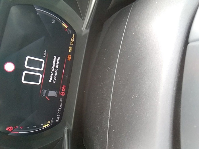 DS DS3 BlueHDi 100 So Chic 73 kW (100 CV) Vehículo usado en Madrid DS DS3 BlueHDi 100 So Chic 73 kW (100 CV) Vehículo usado en Madrid