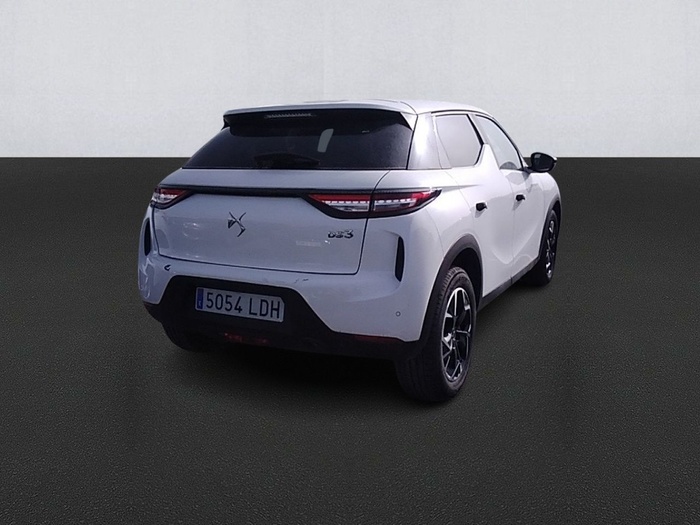 DS DS3 BlueHDi 100 So Chic 73 kW (100 CV) Vehículo usado en Madrid DS DS3 BlueHDi 100 So Chic 73 kW (100 CV) Vehículo usado en Madrid