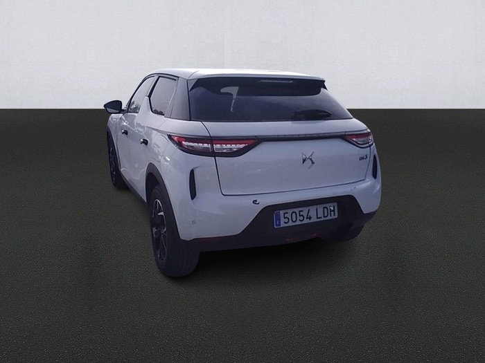 DS DS3 BlueHDi 100 So Chic 73 kW (100 CV) Vehículo usado en Madrid DS DS3 BlueHDi 100 So Chic 73 kW (100 CV) Vehículo usado en Madrid