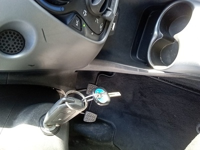 Toyota Aygo 1.0 70 x-play 53 kW (72 CV) 15 Toyota Aygo 1.0 70 x-play 53 kW (72 CV) 15