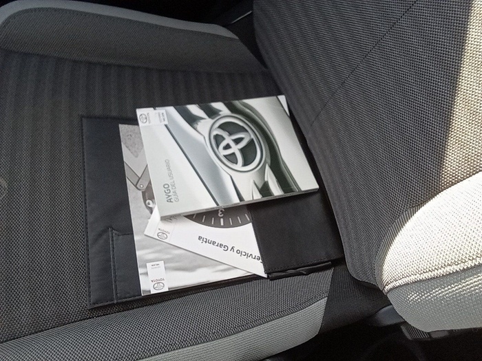 Toyota Aygo 1.0 70 x-play 53 kW (72 CV) Vehículo usado en Madrid Toyota Aygo 1.0 70 x-play 53 kW (72 CV) Vehículo usado en Madrid