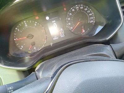 Renault Clio Business Blue dCi 63 kW (85 CV) 8 Renault Clio Business Blue dCi 63 kW (85 CV) 8